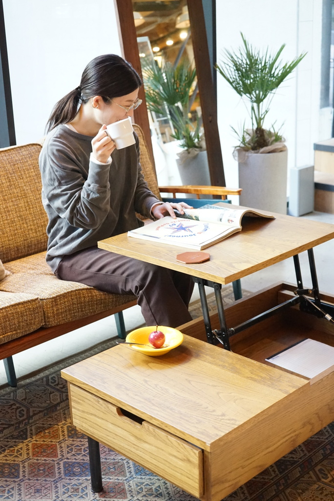 ジャーナルスタンダードのローテーブル