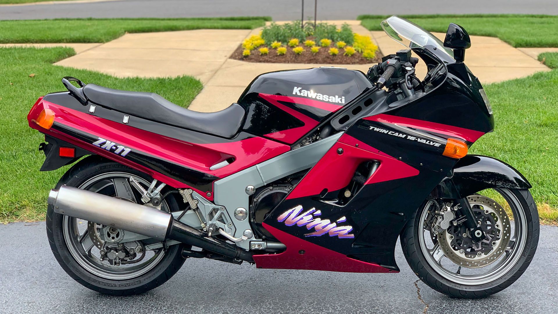 The Kawasaki Ninja ZX-11 Is A 90s Legend That Will Eat Up Modern