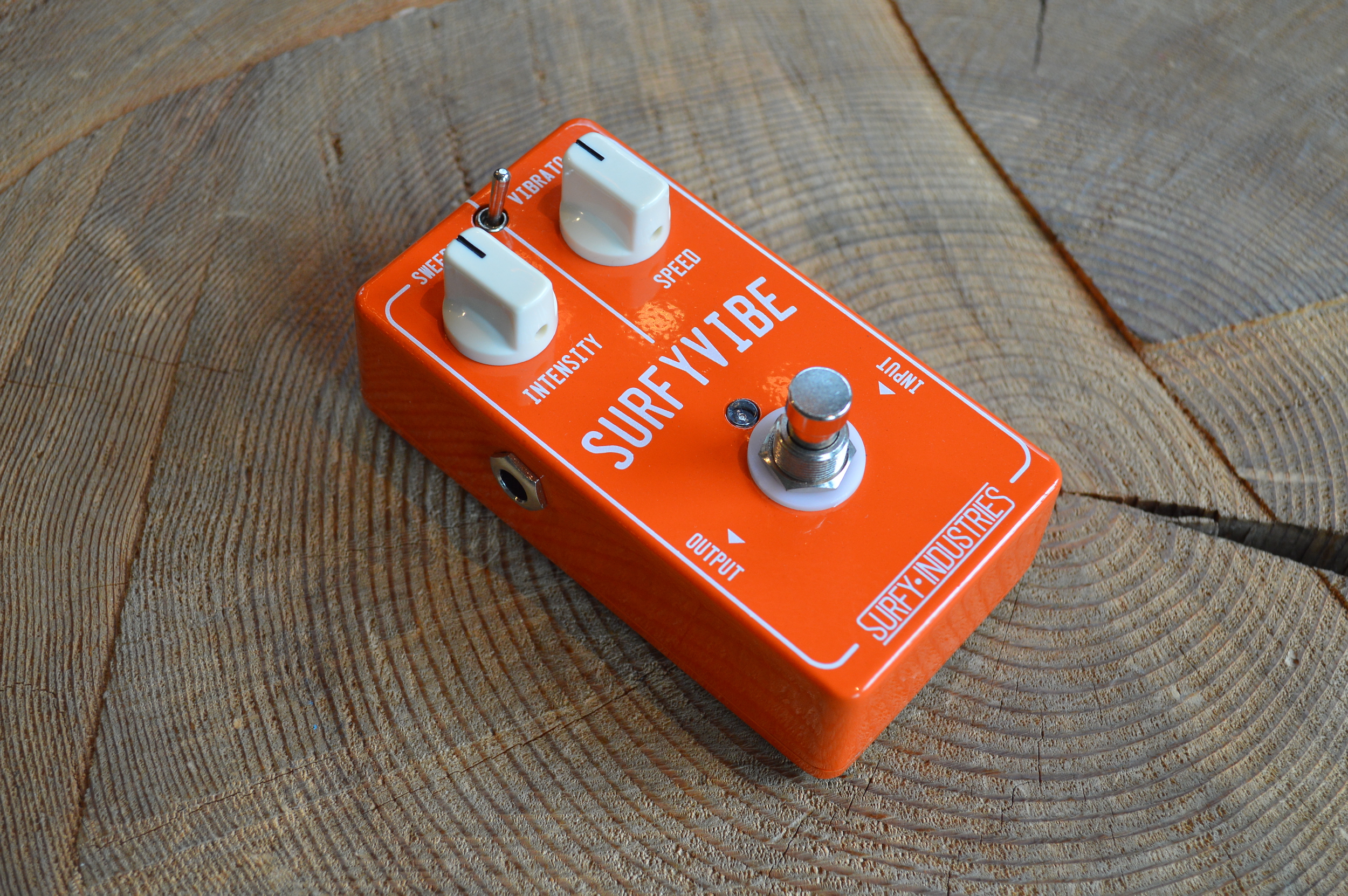 Surfy Industries SURFYVIBE ビブラート ユニヴァイブ