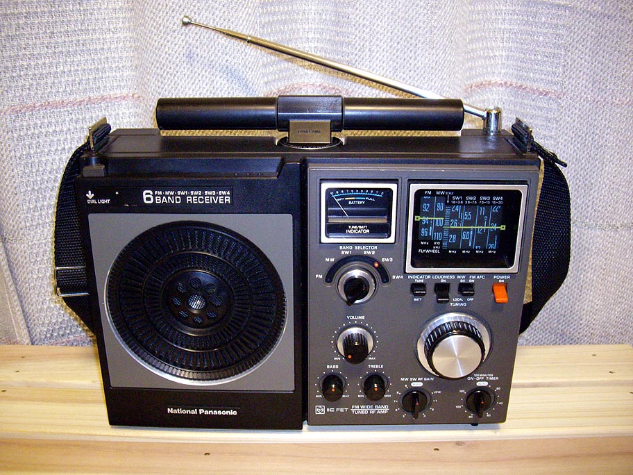 Panasonic ⁄ National RF-1180 Radio 6 band receiver Antique Works